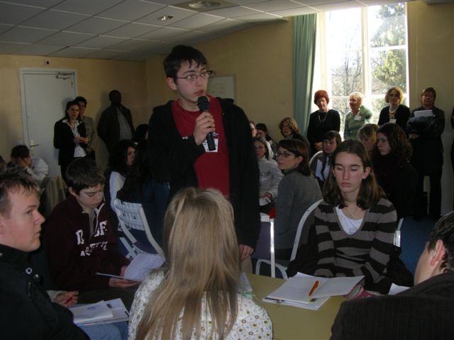 Compte rendu en anglais pour les Français et en français pour les Anglais Compte rendu en anglais pour les Français et en français pour les Anglais